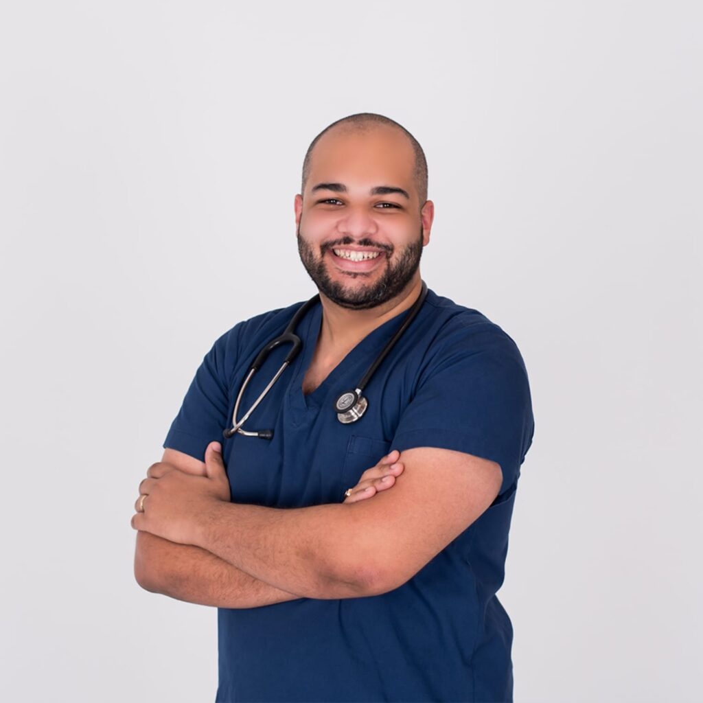 Edgar Ramírez, MD, IM - WellVet Staff